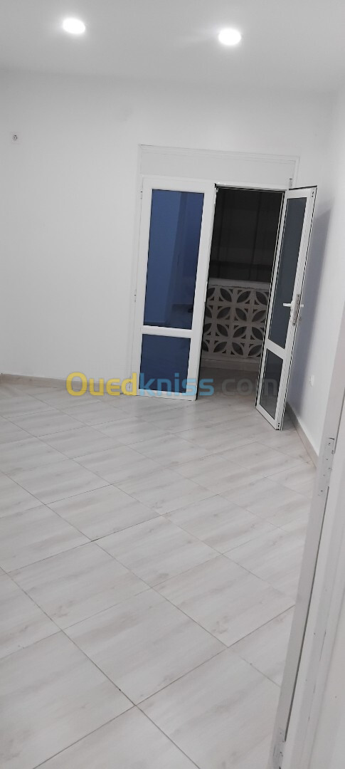 Location Appartement F4 Alger Cheraga