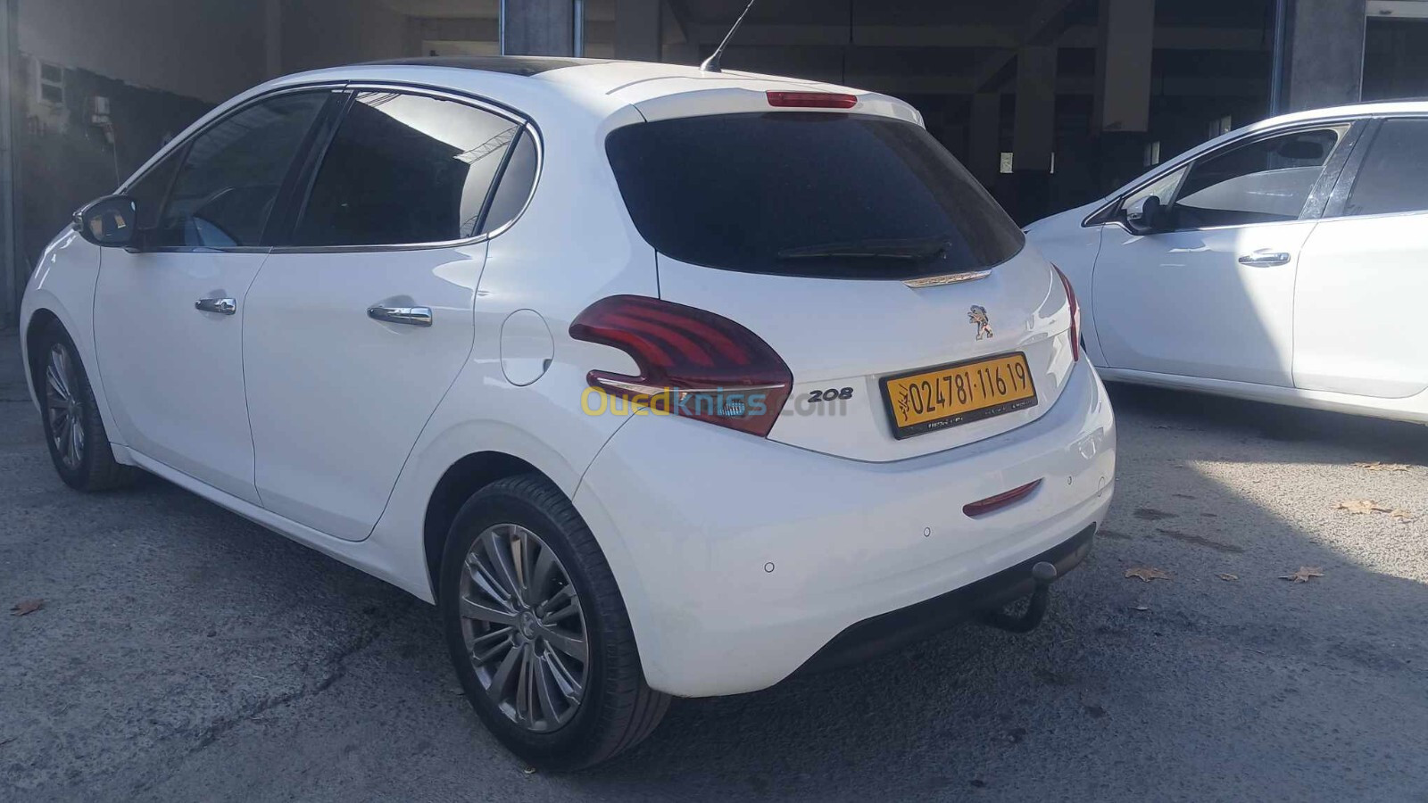 Peugeot 208 2016 Allure Facelift