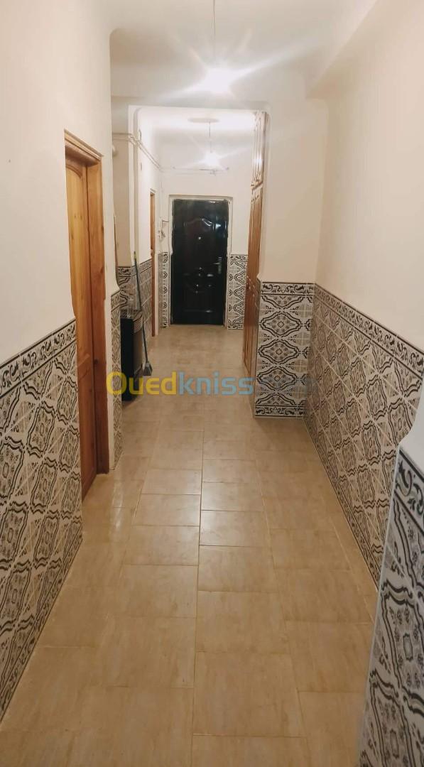 Vente Appartement F5 Skikda El Hadaiek