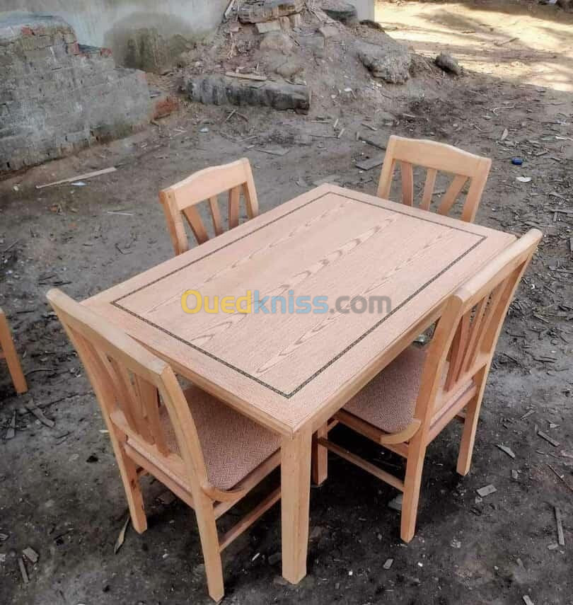 Table en bois hêtre 