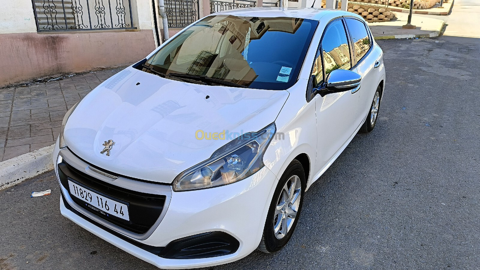 Peugeot 208 2016 Access Facelift