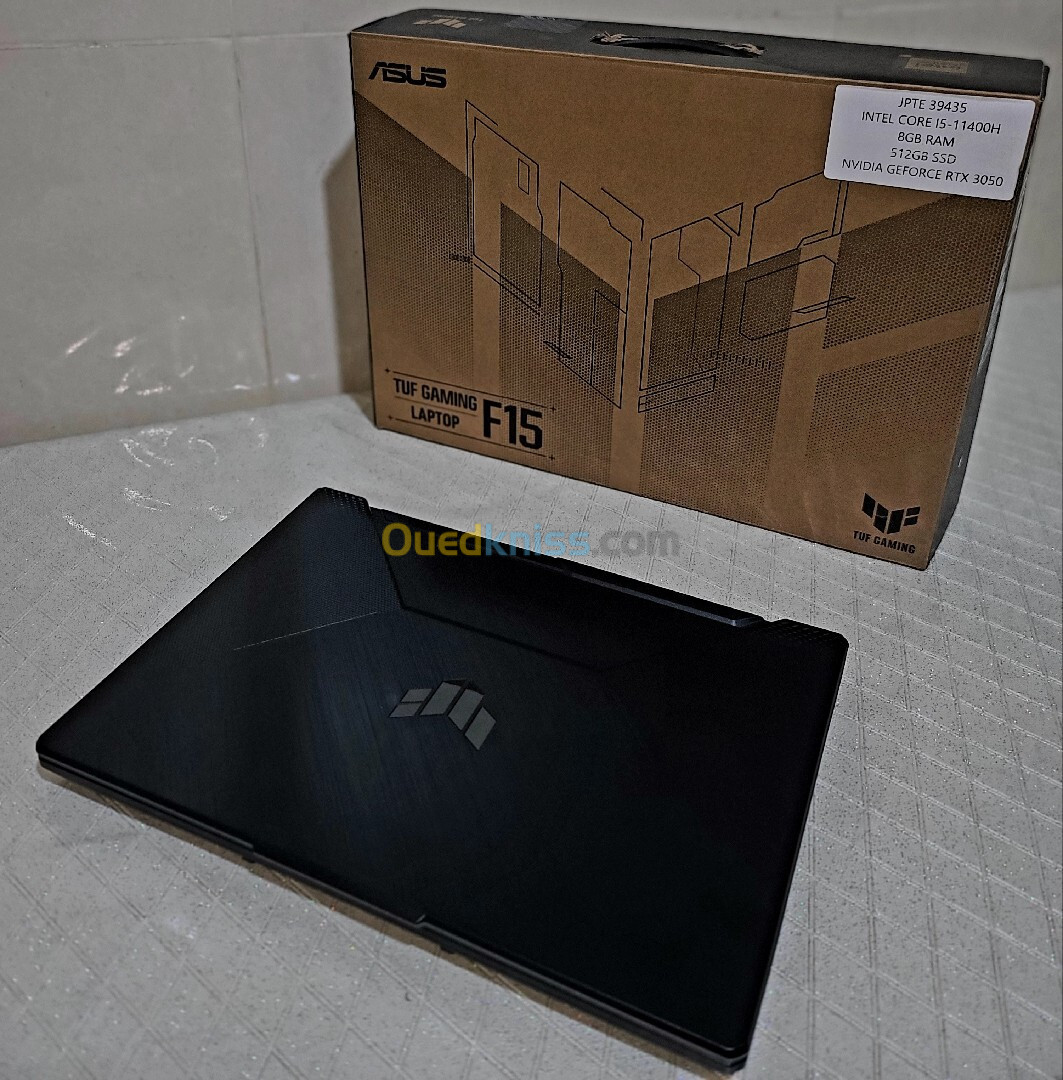 ASUS F15