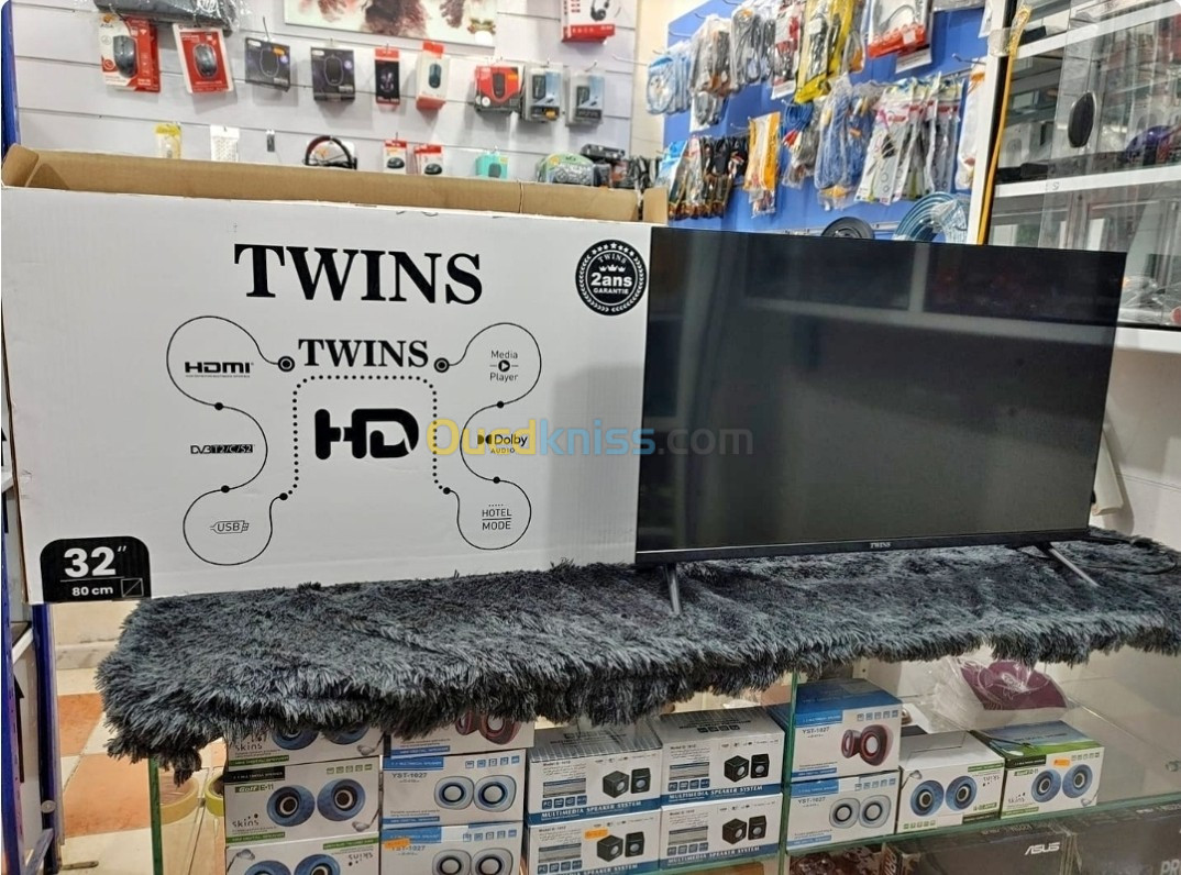 Tv twins 32 pc