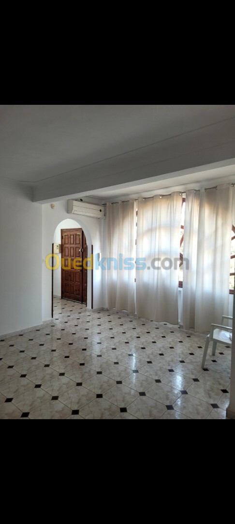 Location Niveau De Villa F3 Alger Kouba