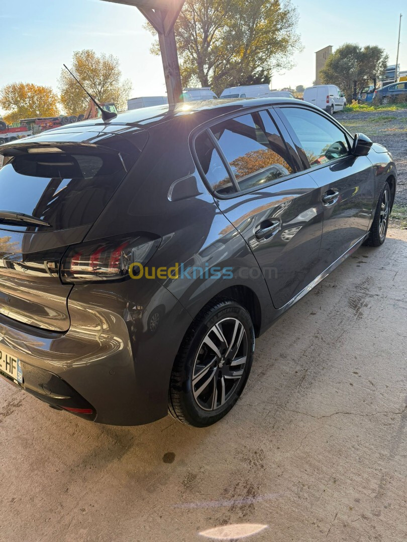 Peugeot 208 2022 Allure Facelift