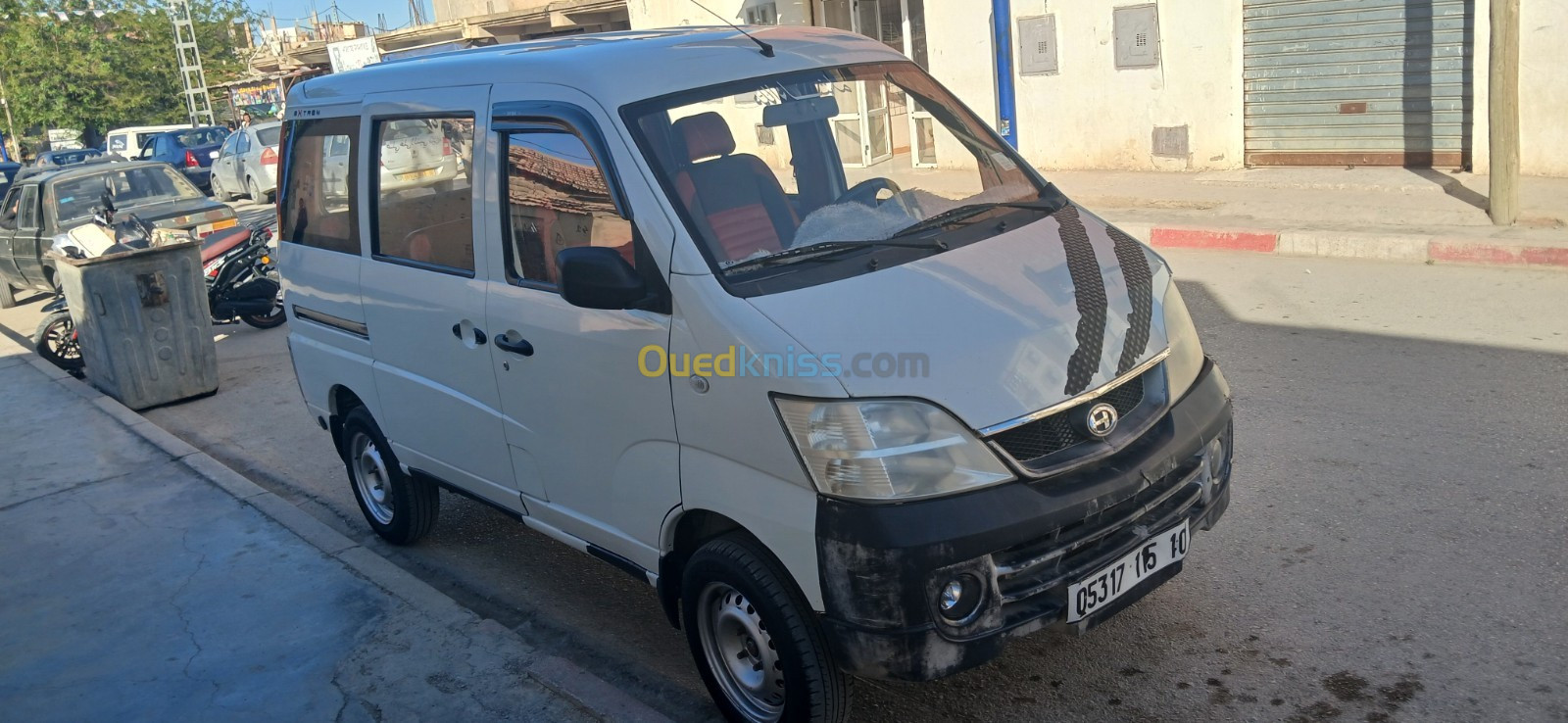 Changan Capsule 2015 Des petits retouch dans le coter chaufeur et bar choque renover