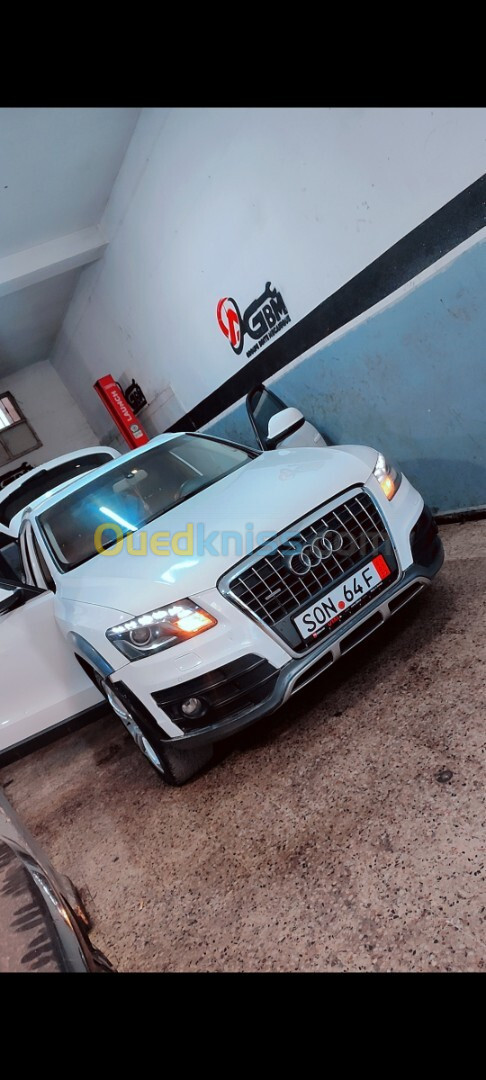 Audi Q5 2012 Off Road