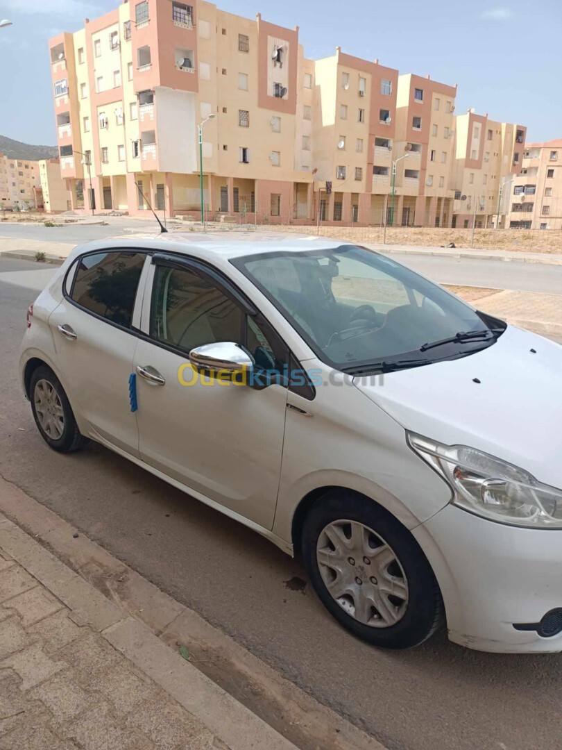 Peugeot 208 2013 Active