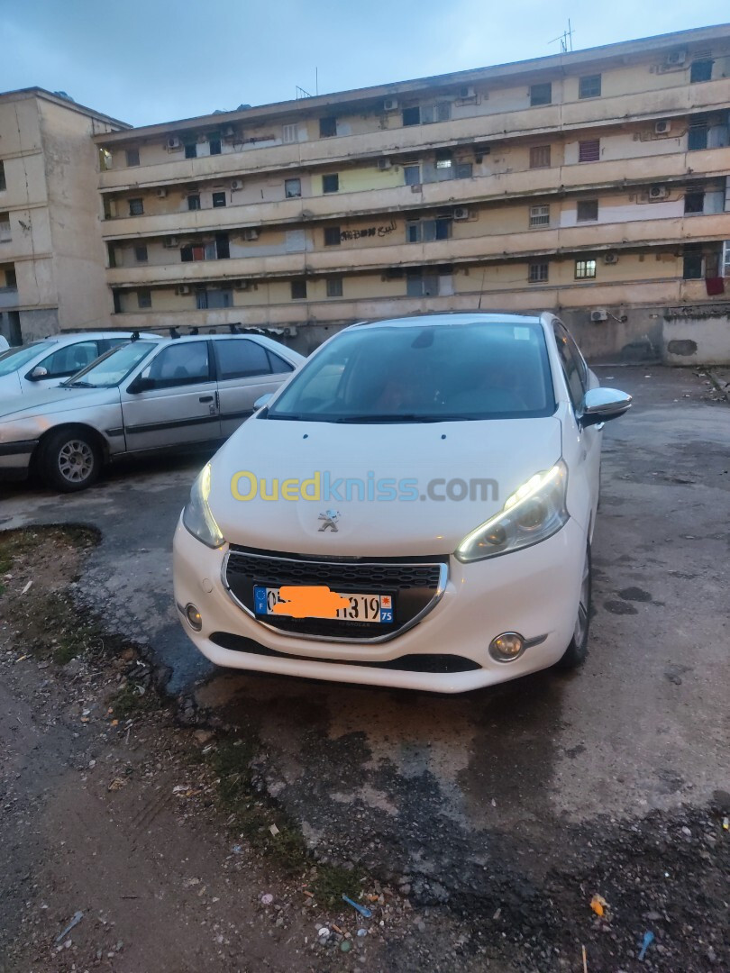 Peugeot 208 2013 Allure