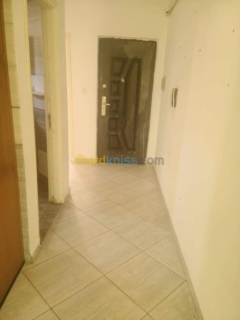 Location Appartement F4 Alger Kouba