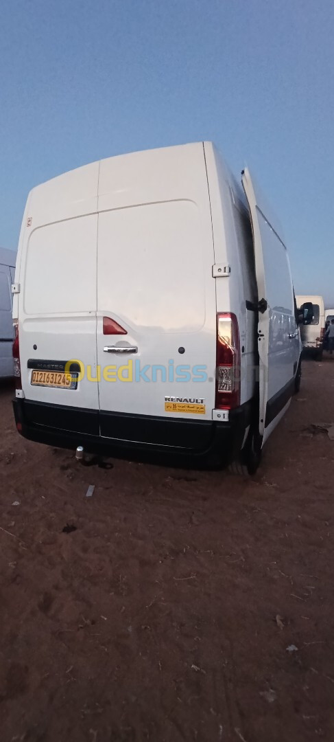 Renault Master 2012