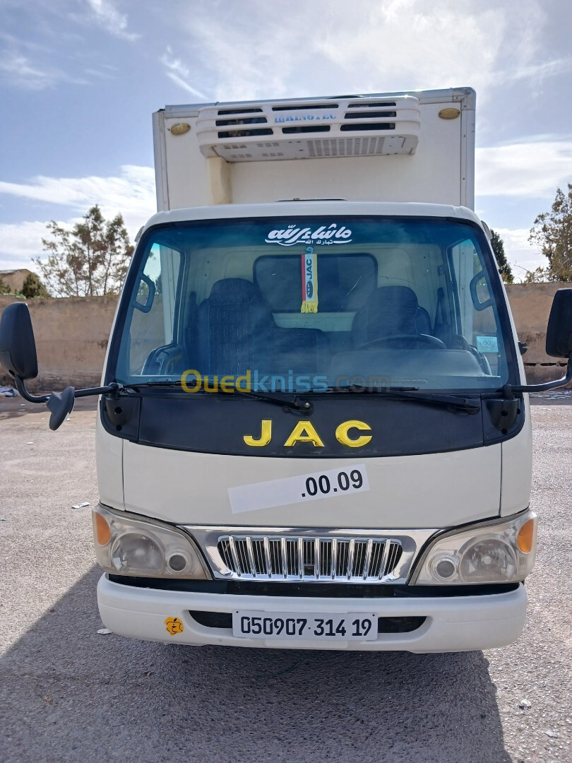 JAC 1040 JAC FRiGO 2014