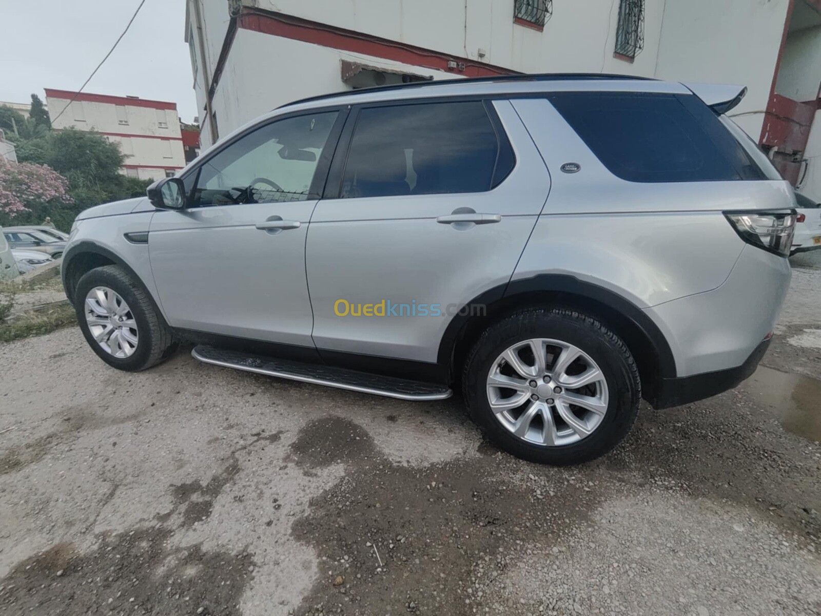 Land Rover Land Rover  2016 Premium 