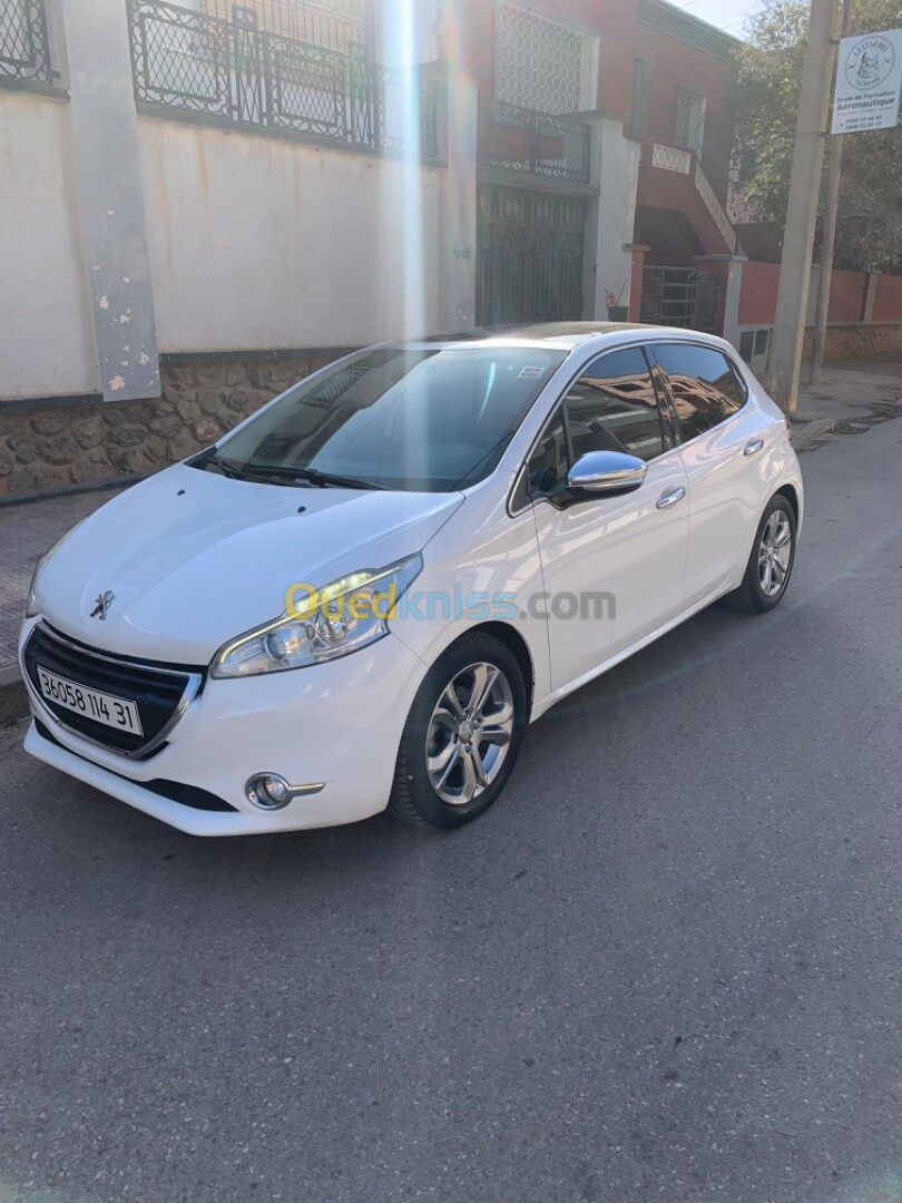 Peugeot 208 2014 Allure