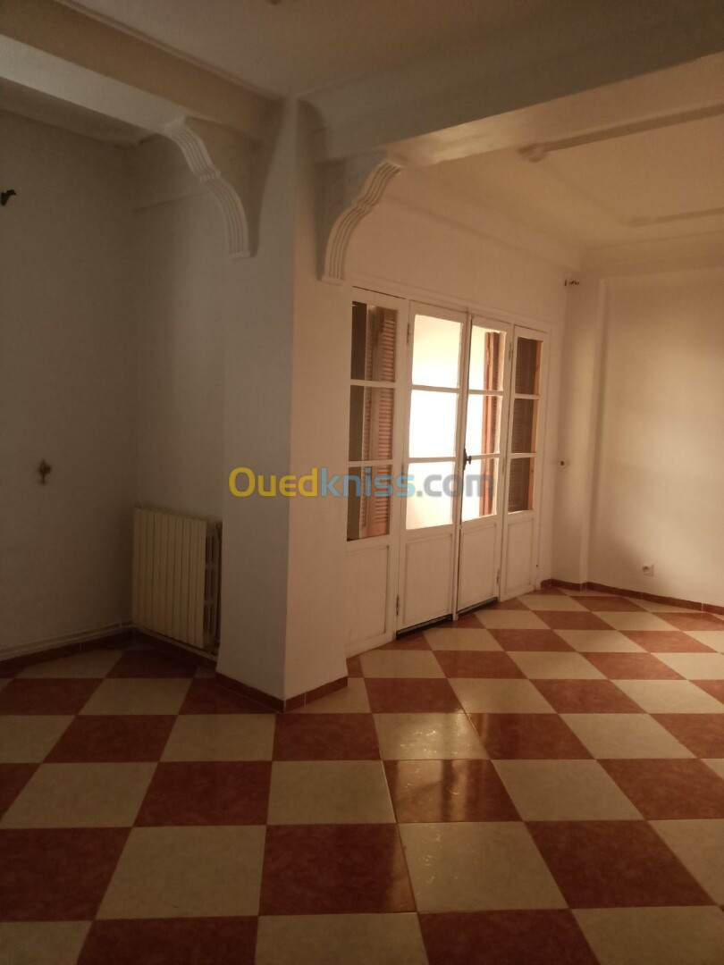 Location Appartement F4 Alger Draria