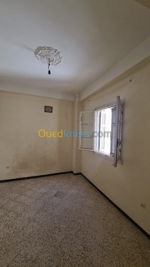 Location Appartement F3 Alger Kouba