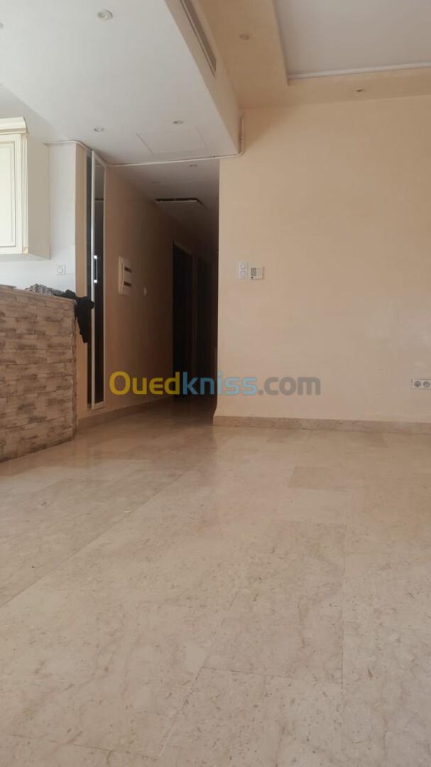 Location Appartement F4 Alger Hydra