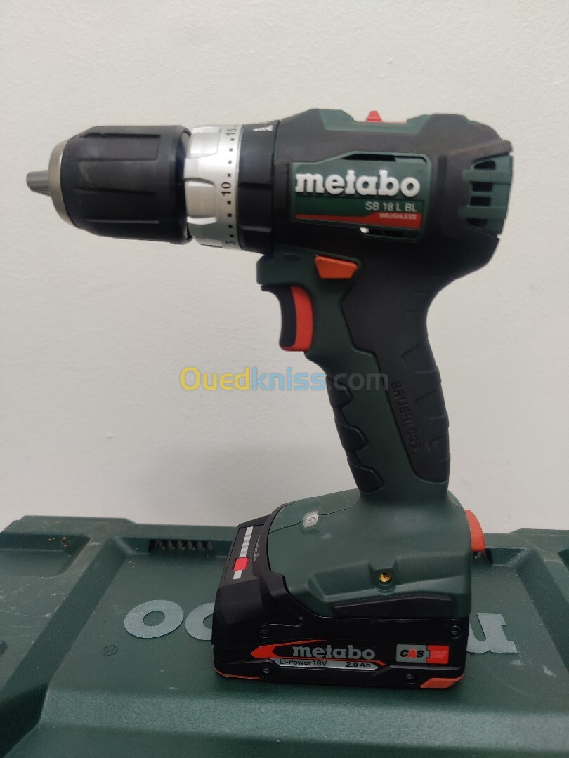 Perceuse visseuse à percussion METABO 18V Brushless 