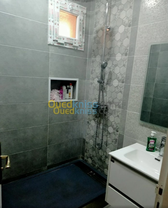 Location Appartement F04 Alger Rahmania