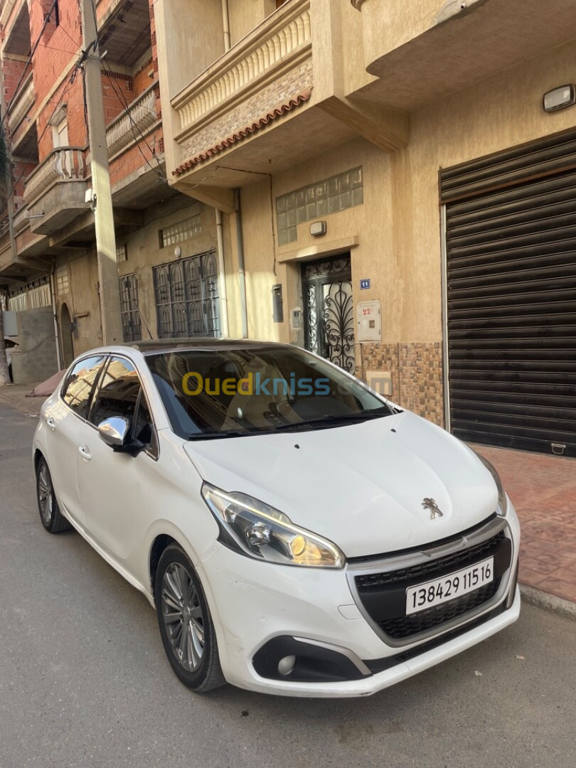 Peugeot 208 2015 Allure Facelift