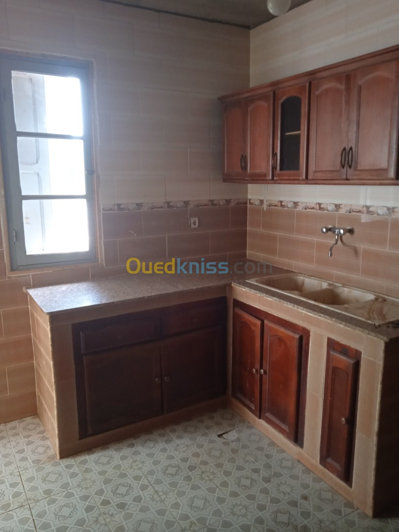 Location Appartement F4 Guelma Guelma