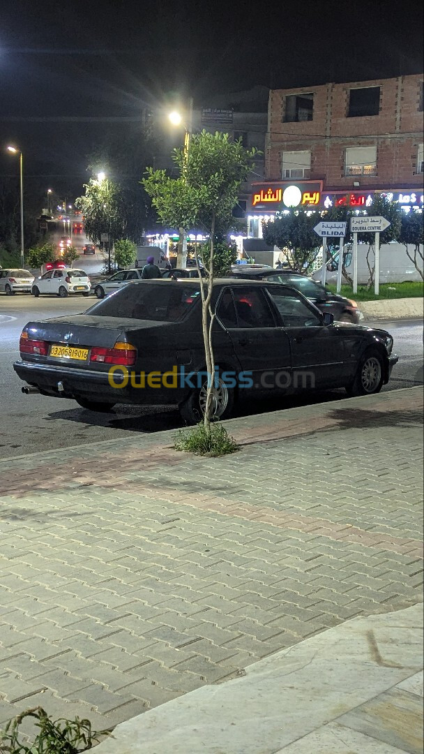 BMW Série 7 1990 730i