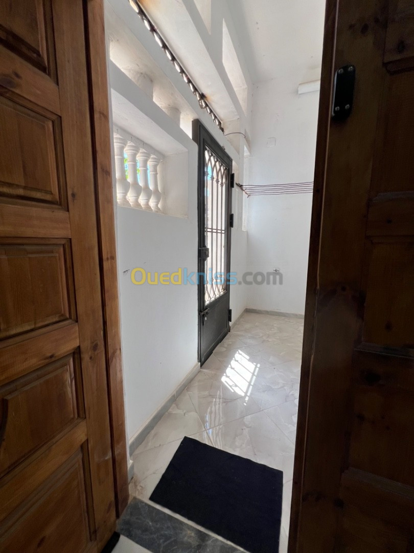 Location vacances Appartement F3 Mostaganem Mostaganem