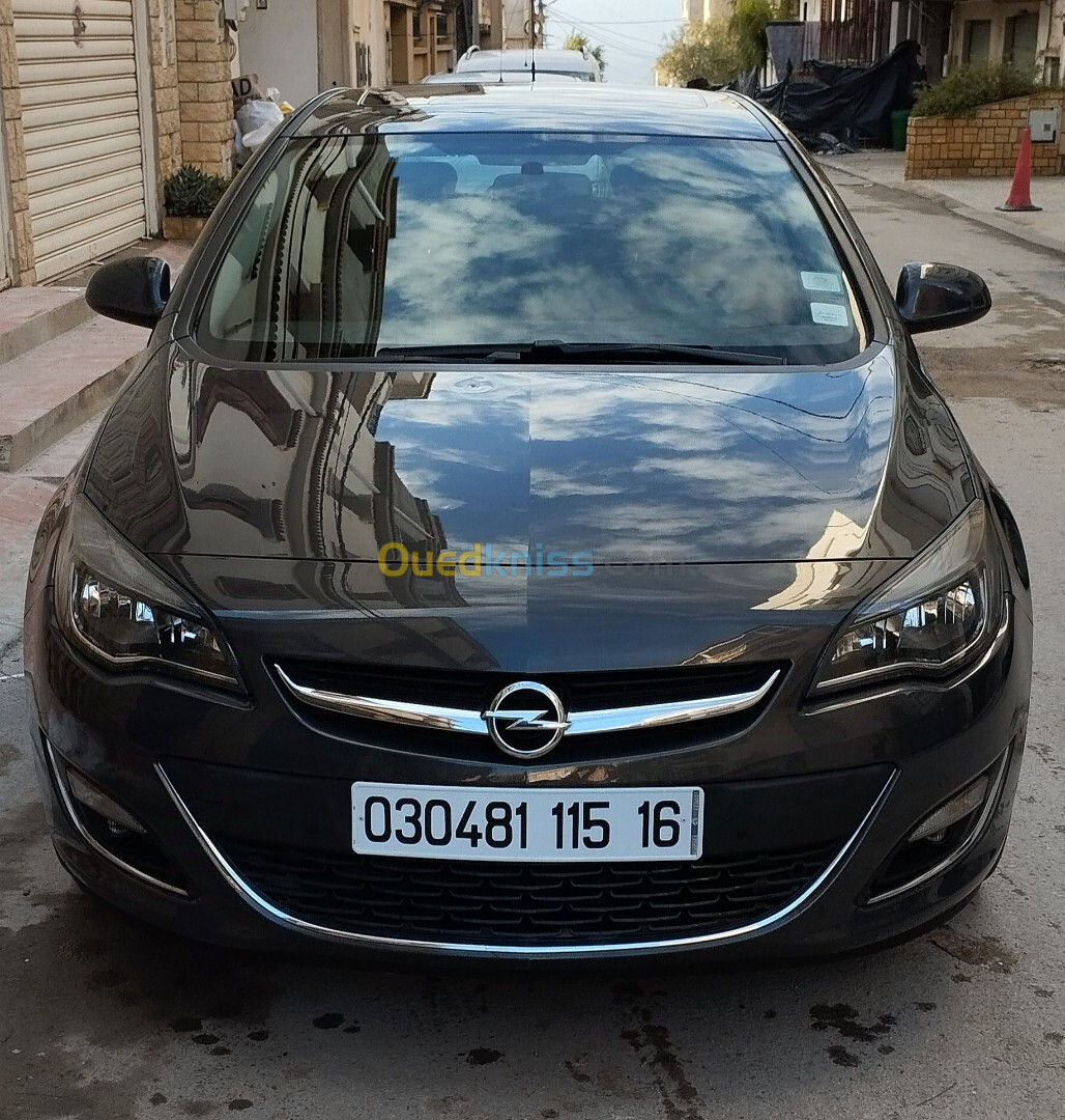 Opel Astra 2015 COSMO