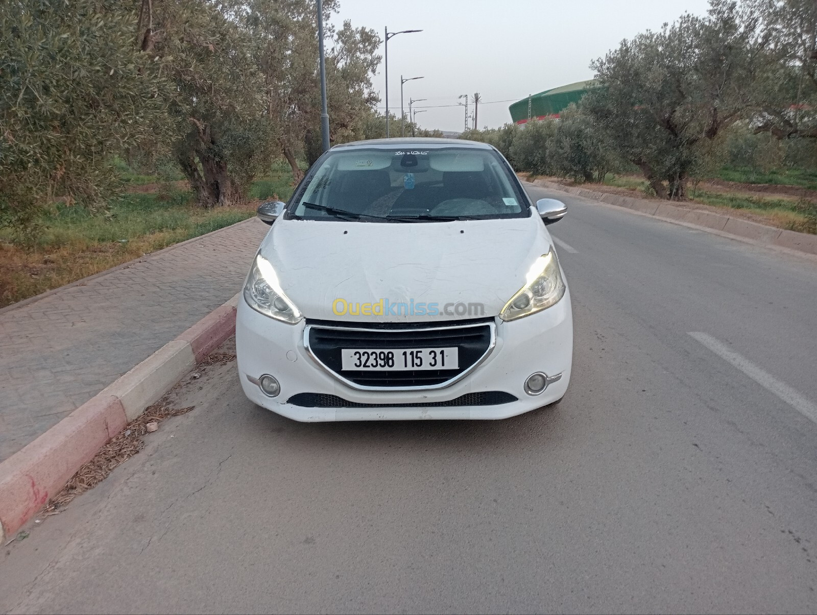 Peugeot 208 2015 Allure