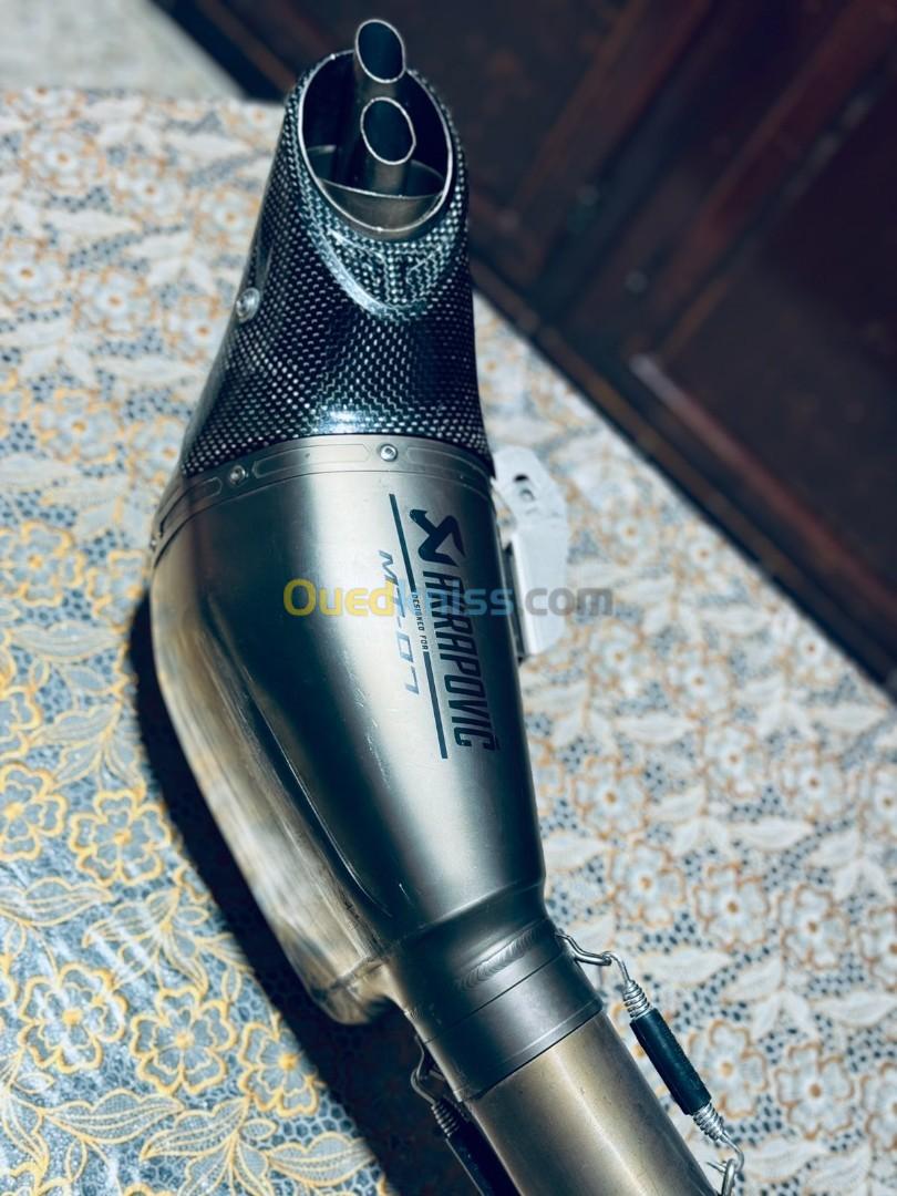 Pot akrapovic avec linge complet mt 07