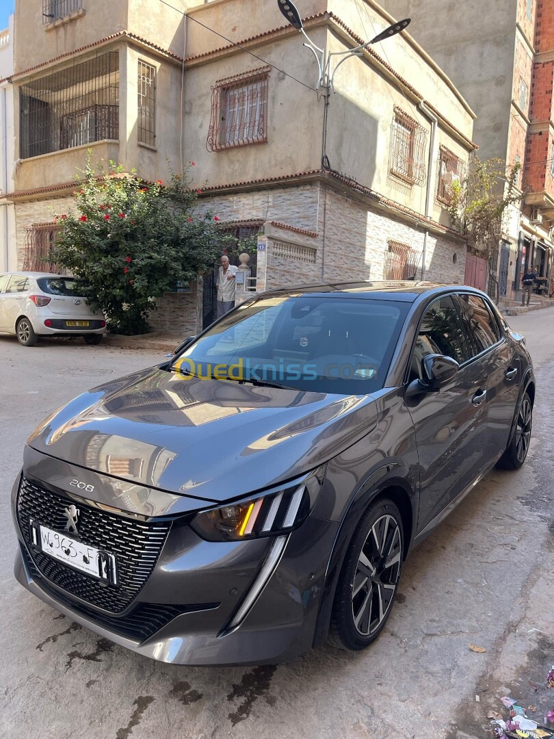 Peugeot 208 2023 Gt