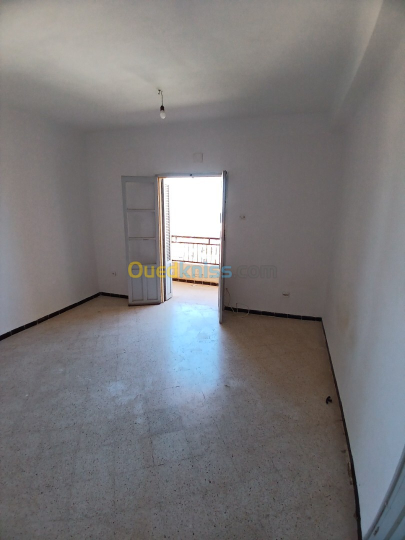 Vente Appartement F3 Alger Ain benian