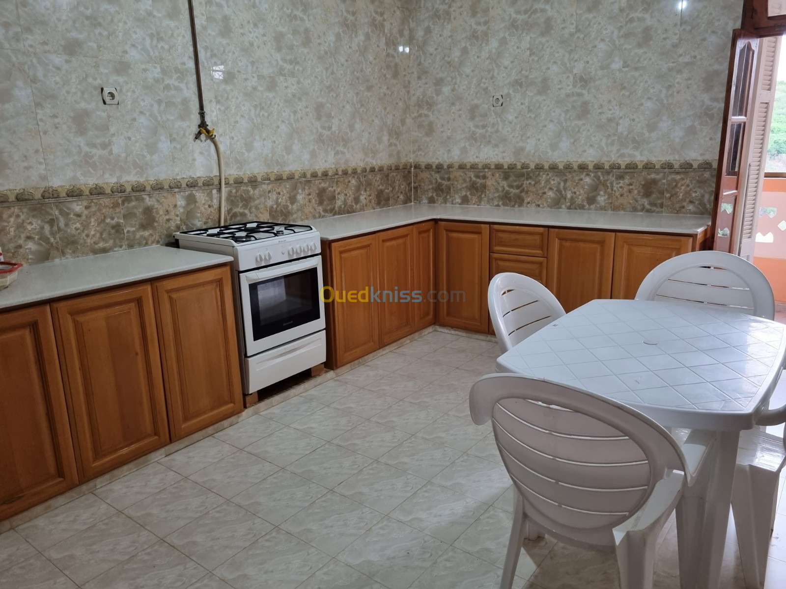 Location Niveau De Villa F3 Jijel Taher