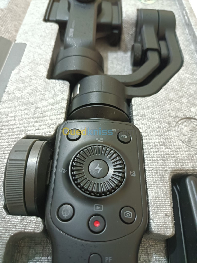 Stabilisateur Zhiyun  Smooth 4 