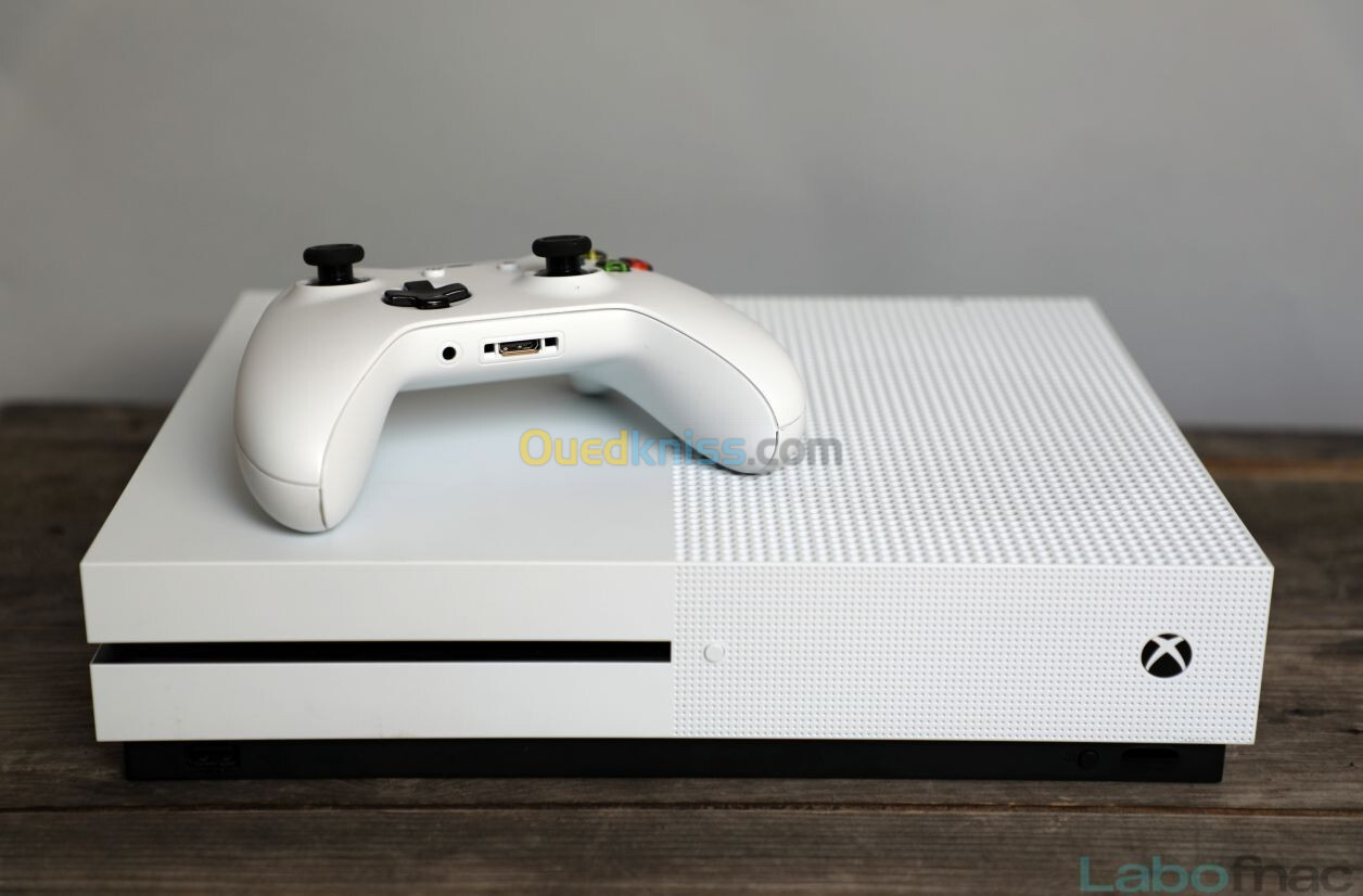 Xbox one s 1t 