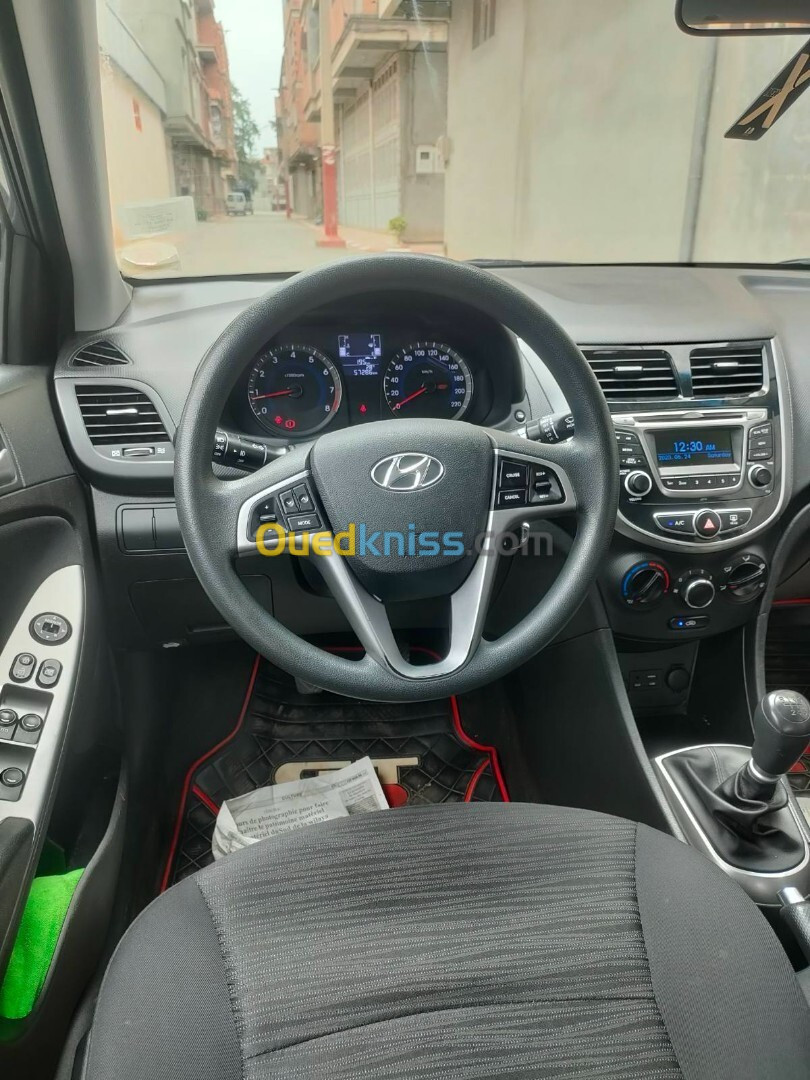 Hyundai Accent RB  4 portes 2017 GL+