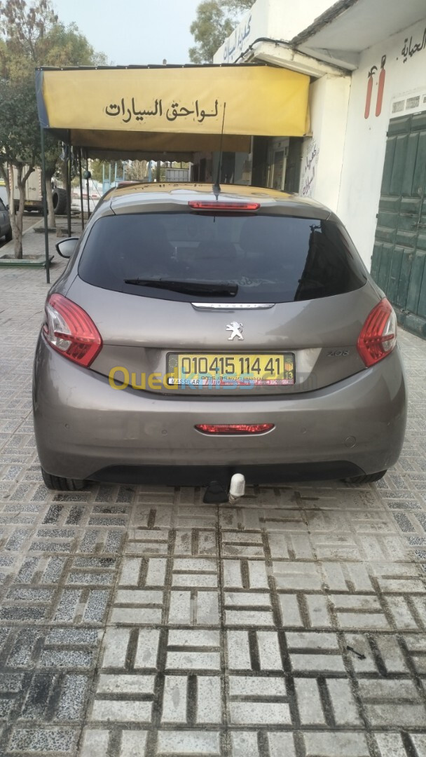 Peugeot 208 2014 Allure