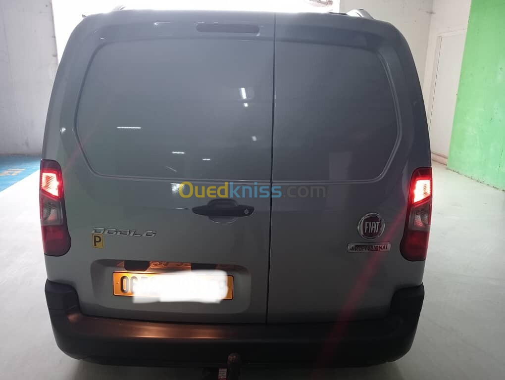 Fiat Doblo 2023 Italie