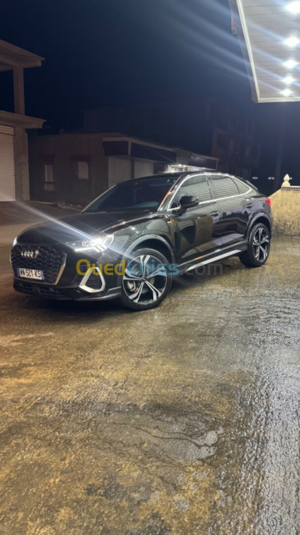 Audi Q3 2023 Black crono