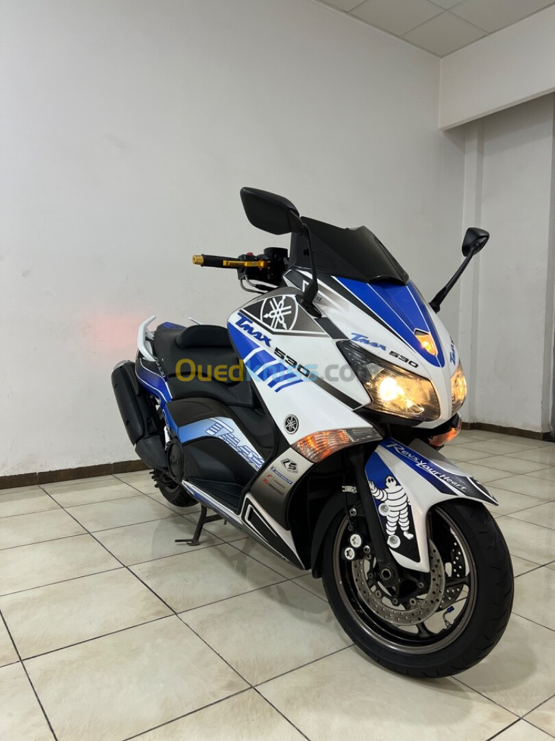 Yamaha Tmax 2015