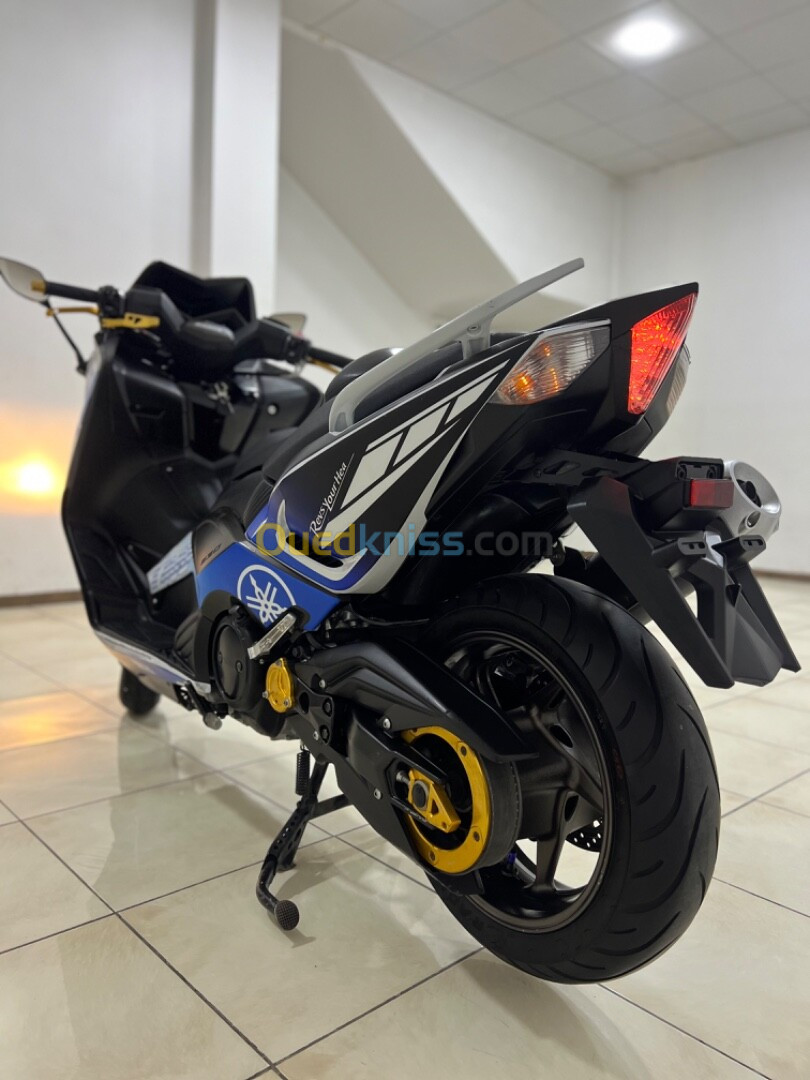 Yamaha Tmax 2015