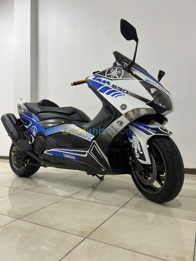 Yamaha Tmax 2015