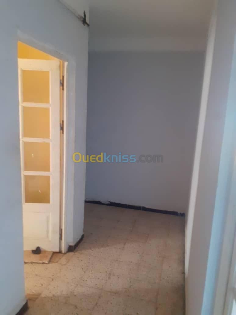 Vente Appartement F3 Chlef Tenes