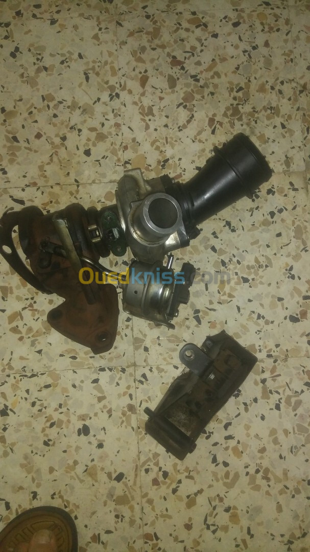 بياس اصلي فورد رانجر pieces Lacasse ford ranger d oregine 2.2 tdci (t6)