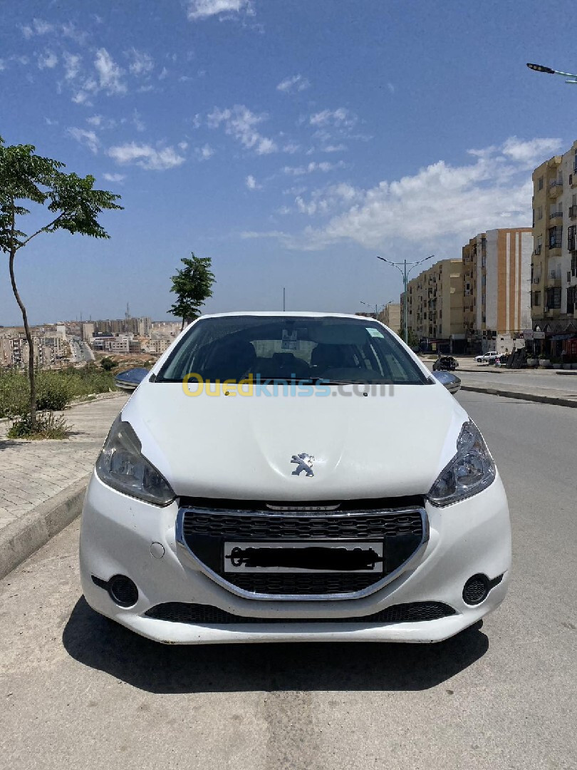 Peugeot 208 2013 