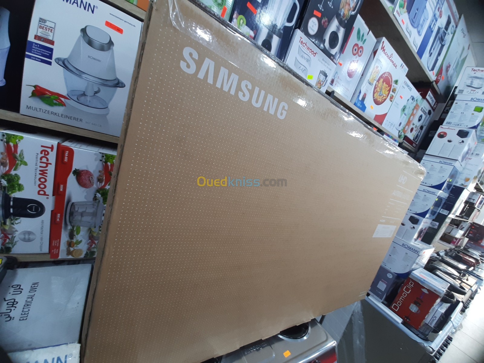 BOOM Promotion tv SAMSUNG  50 smart 4k uhd AU7000