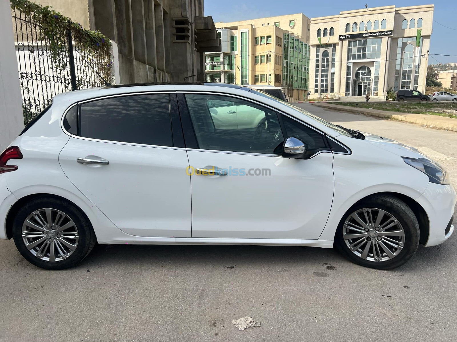 Peugeot 208 2018 Allure Facelift