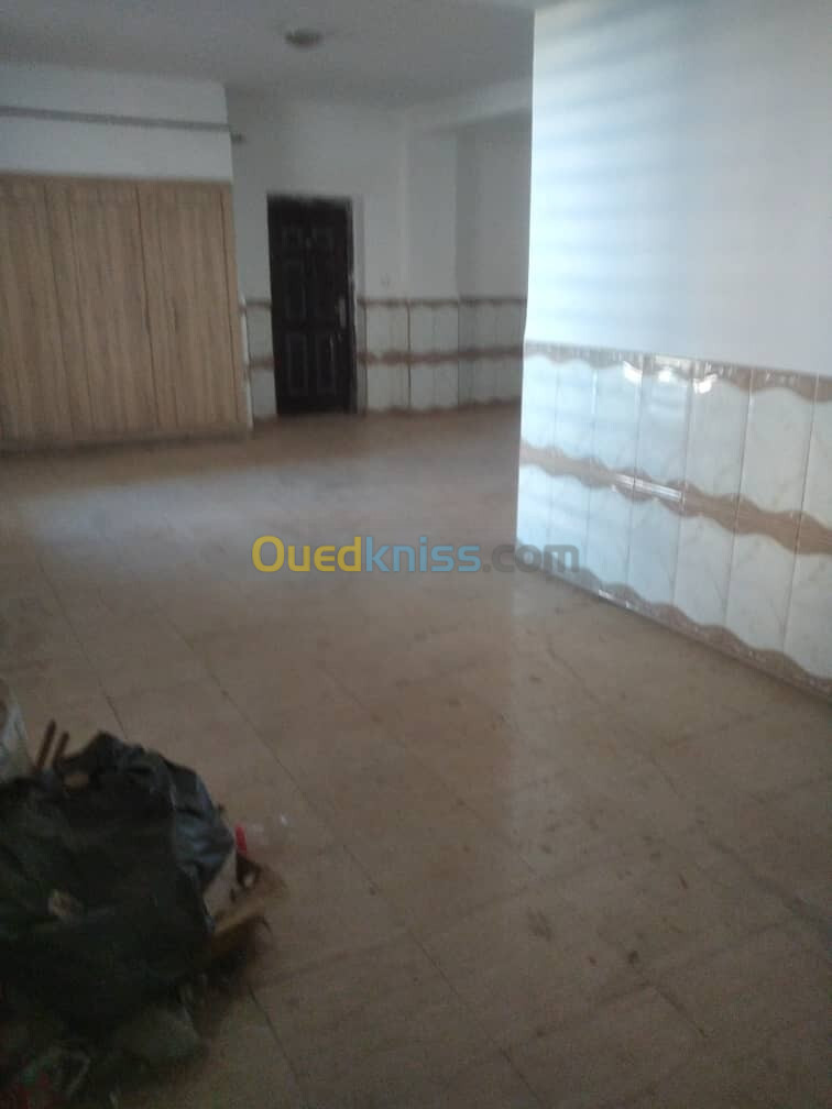 Location Appartement F4 Alger Bab ezzouar