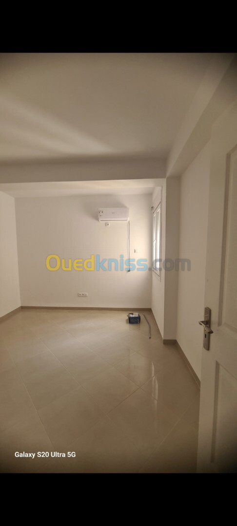 Location Appartement F4 Alger Souidania