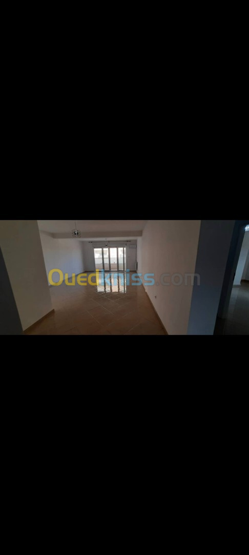 Location Appartement F4 Alger Souidania